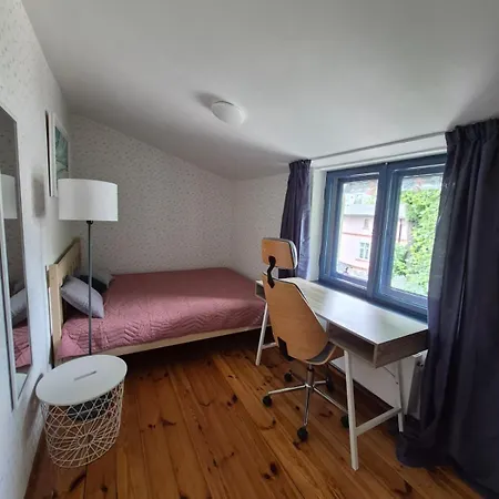 Cozy In A Tenement House Near The Apartament *