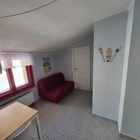 Cozy In A Tenement House Near The Apartament Sopot